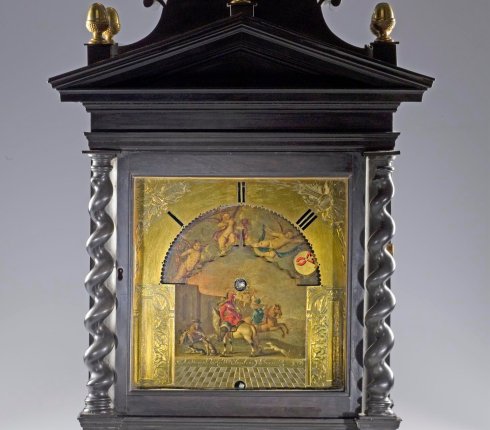 K1-123  Knibb Night Clock   St Andrews Mus of Scotland